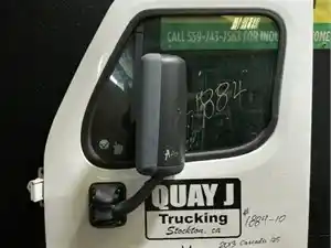 Used 2013 FREIGHTLINER Cascadia 125 Door (Stock #1884-10)) Part Image