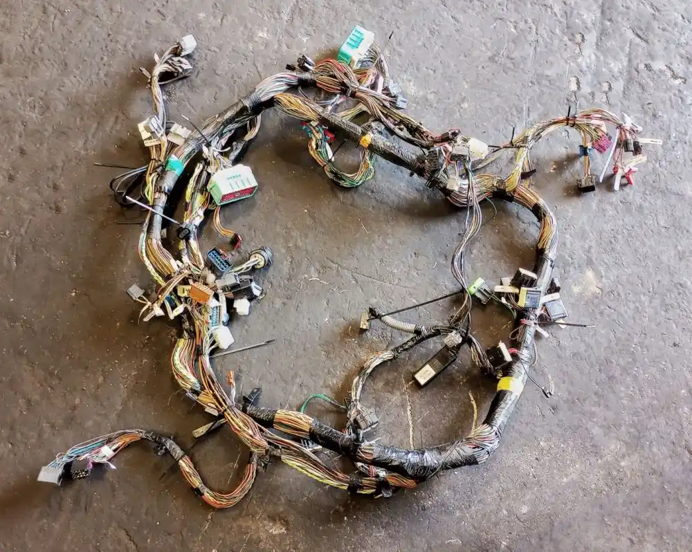Used 2015 Freightliner Cascadia 125 Wiring Harness (Cab and Dash) for