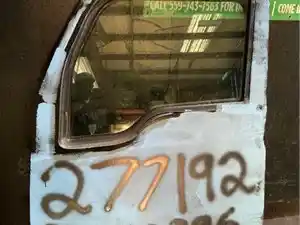 Used 2016 KENWORTH T680 Door (Stock #UPS-277192-12)) Part Image