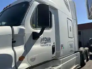 Used 2017 FREIGHTLINER CASCADIA Door (Stock #4482-26)) Part Image