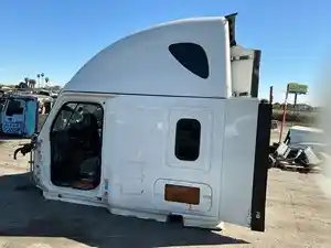 Used 2017 FREIGHTLINER Cascadia 125 Cab (Stock #4358-23)) Part Image