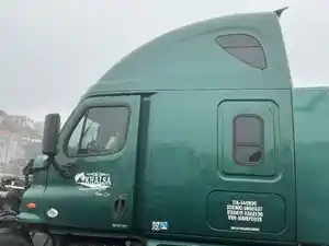 Used 2017 FREIGHTLINER CASCADIA Cab (Stock #4359-24)) Part Image