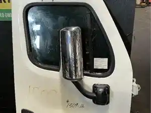 Used 2017 FREIGHTLINER Cascadia 125 Door (Stock #1509-16)) Part Image