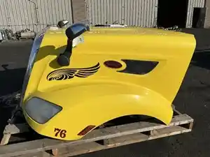 Used 2017 PETERBILT 587 Hood (Stock #4319-19)) Part Image