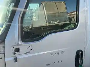 Used 2018 INTERNATIONAL LT625 Door (Stock #2074-23)) Part Image