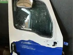 Used 2019 INTERNATIONAL LT625 Door (Stock #2085-26)) Part Image