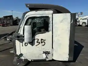 Used 2019 KENWORTH T680 Cab (Stock #4347-15)) Part Image