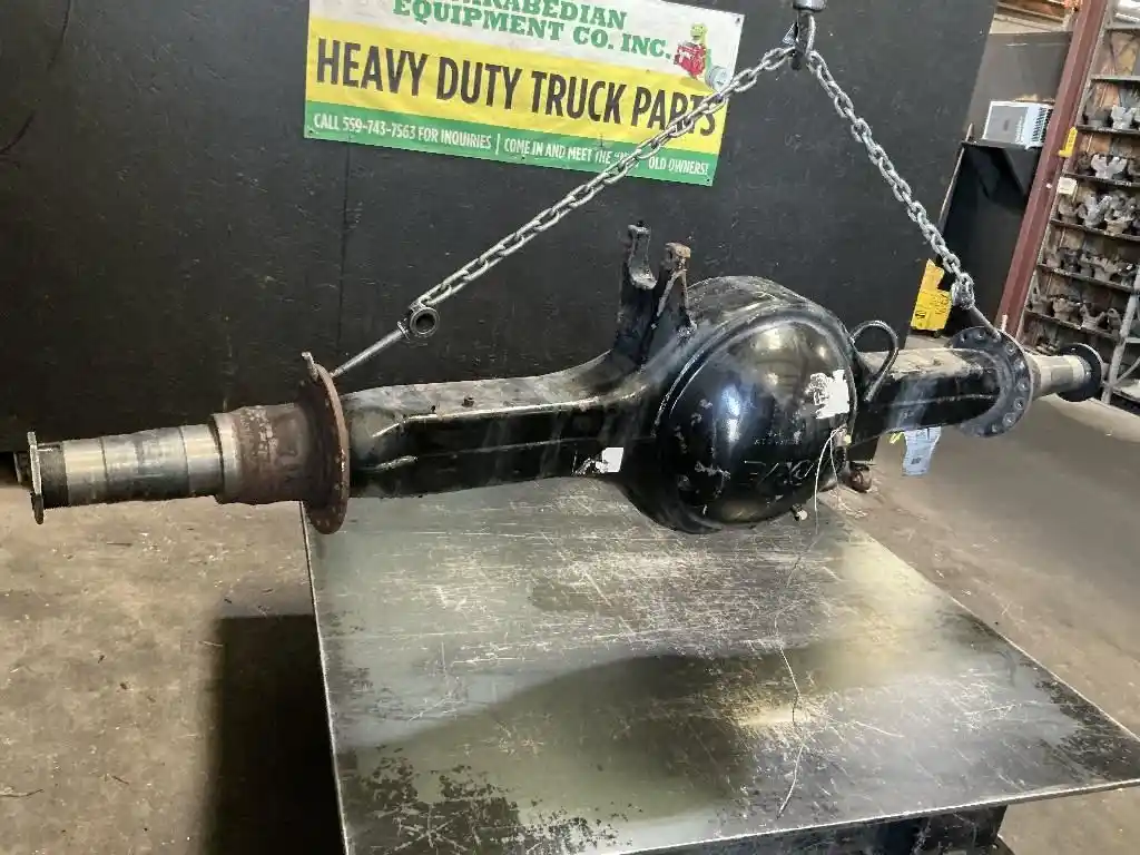 Used, Recycled, New, and Aftermarket Heavy Duty Truck Parts