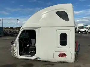 Used 2022 FREIGHTLINER Cascadia 126 Cab (Stock #4341-18)) Part Image
