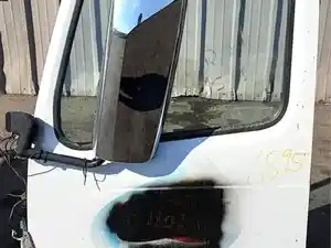 Used 2018 VOLVO VNL Door (Stock #1895-15)) Part Image