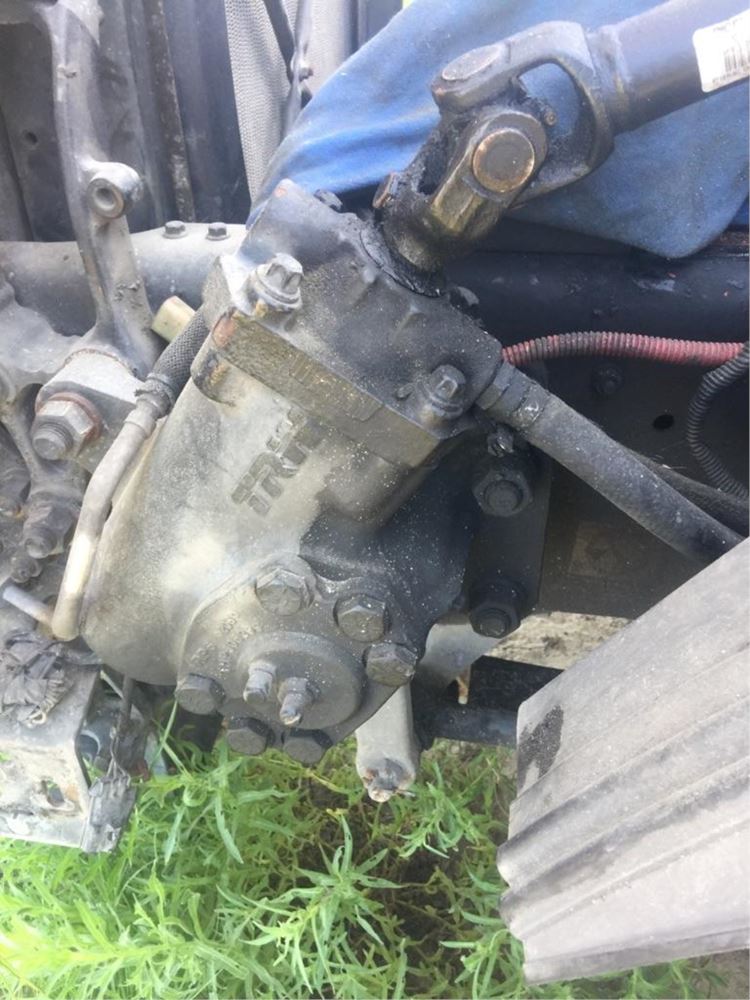 2011 VOLVO VNL670 (Stock 7761) Steering Gears TPI