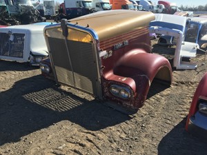 Used Universal Kenworth W900 Hood (Stock #P-5343)) Part Image
