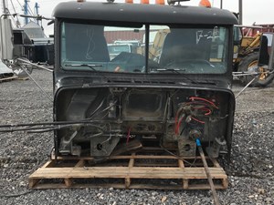 Used 1990 Freightliner FLD Cab (Stock #SV-17-22-25)) Part Image