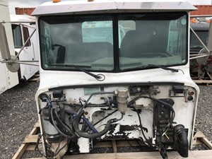 Used 1999 Peterbilt 330 Cab (Stock #SV-17-100-5)) Part Image