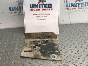 Used 2000 Peterbilt 378 Bracket (Stock #SV-18-08-182)) Part Image
