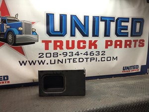 Used 2000 Peterbilt 379 UNIBILT Sleeper Part (Stock #P-5762)) Part Image