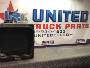 Used 2000 Peterbilt 379 UNIBILT Sleeper Part (Stock #P-5767)) Part Image