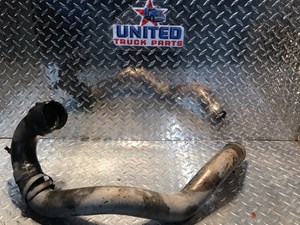 Used 2002 International 9100I Radiator Hose (Stock #P-1067)) Part Image