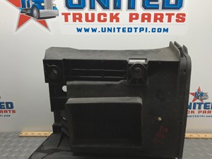 Used 2004 Volvo VNL Air Cleaner (Stock #SV-17-27-14)) Part Image