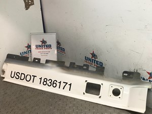 Used 2008 Volvo VNL Cab Fairing Image