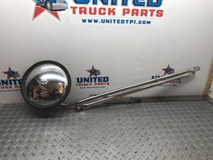 Used 2008 Volvo VNL Mirror Image