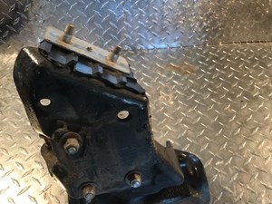 Used 2014 Freightliner Cascadia Bracket Image