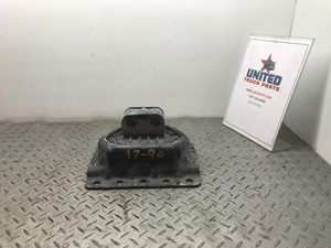 Used 2014 Volvo VNL Engine Mount (Stock #SV-17-90-46)) Part Image