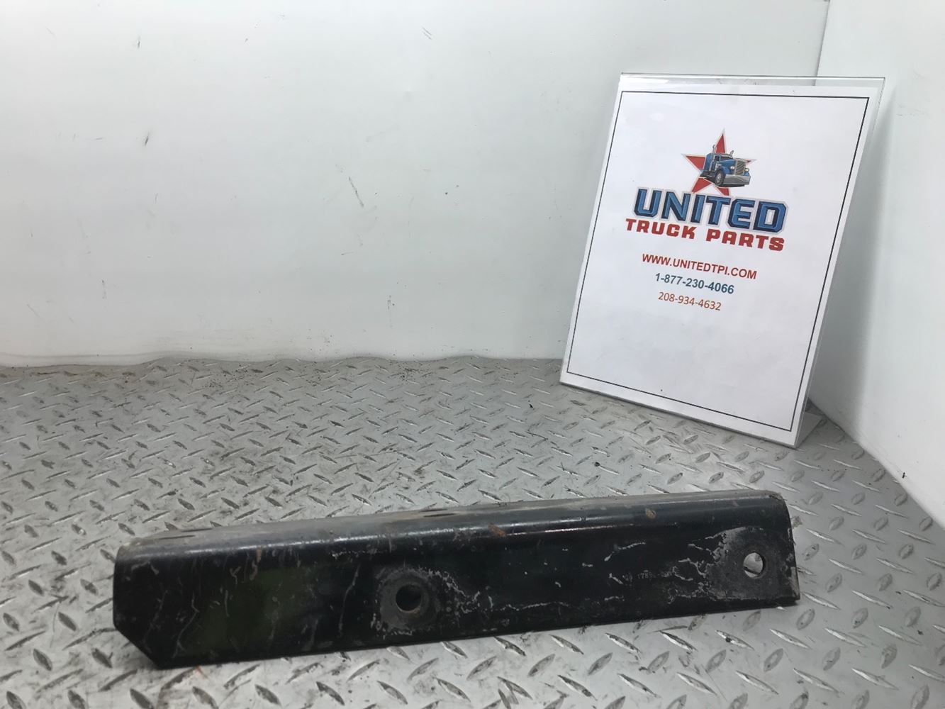 used-freightliner-bracket-for-sale-gooding-idaho-united-states
