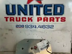 New Universal International Navistar Bracket (Stock #P-7354)) Part Image