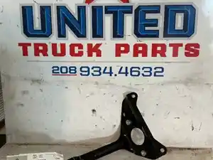 New Universal International Navistar Bracket (Stock #P-7351)) Part Image