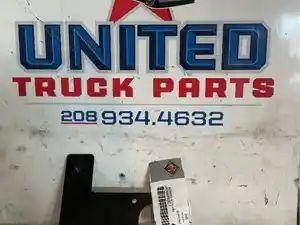 New Universal International Navistar Bracket (Stock #P-7348)) Part Image