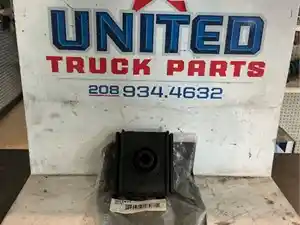 New Universal International Navistar Engine Mount (Stock #P-7276)) Part Image