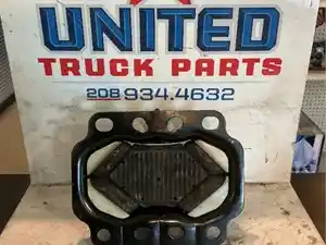 New Universal Peterbilt Engine Mount (Stock #P-7363)) Part Image
