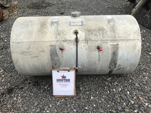 Used Universal Universal Universal Fuel Tank (Stock #P-3885)) Part Image