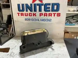 Remanufactured 1995 Chevrolet / GMC Brake Master Cylinder (Stock #CP-300)) Part Image