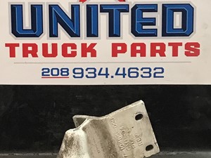 Used Universal Freightliner COLUMBIA Bracket (Stock #P-4898-LV)) Part Image