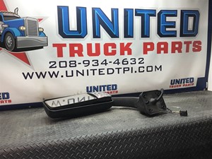 New Universal Freightliner Cascadia Mirror Image