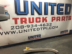 Used Universal Freightliner Cascadia Tank Fairing (Stock #P-6097)) Part Image