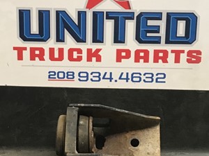 Used Universal Freightliner Cab Mount (Stock #P-5932)) Part Image
