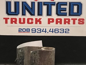 Used Universal Kenworth Bracket (Stock #P-5219)) Part Image