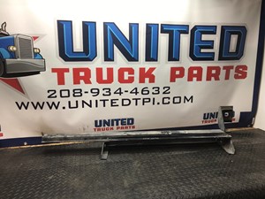 Used Universal Kenworth Bracket (Stock #P-4588)) Part Image
