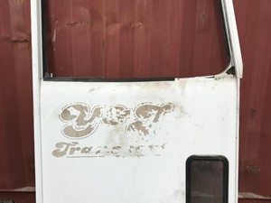 Used Universal Kenworth W900 Door (Stock #P-3989-CM)) Part Image