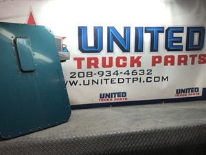 Used Universal Kenworth T600 Access Door (Stock #P-5929)) Part Image