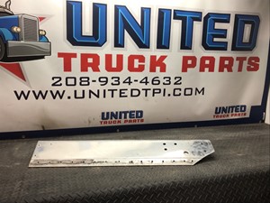 Used Universal Kenworth W900 Grille (Stock #P-5198)) Part Image