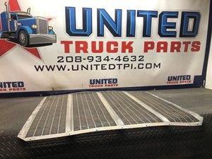 Used Universal Grille (Stock #P-5845)) Part Image