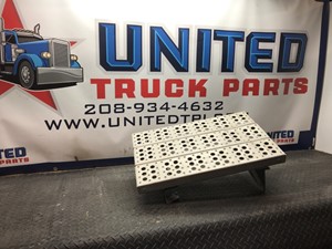 Used Universal Miscellaneous (Stock #P-5290)) Part Image