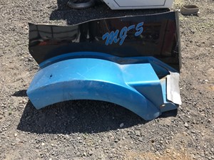 Used Universal Kenworth T800 Fender (Stock #P-5443)) Part Image