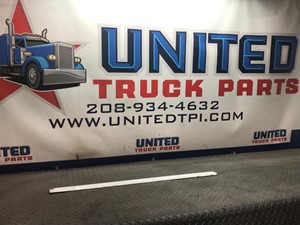 Used Universal Grille (Stock #P-5871)) Part Image