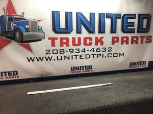 Used Universal Grille (Stock #P-5870)) Part Image