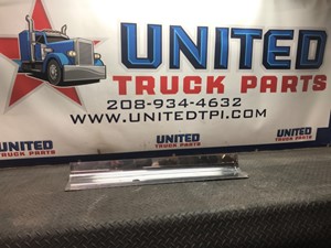 Used Universal Grille (Stock #P-5826)) Part Image